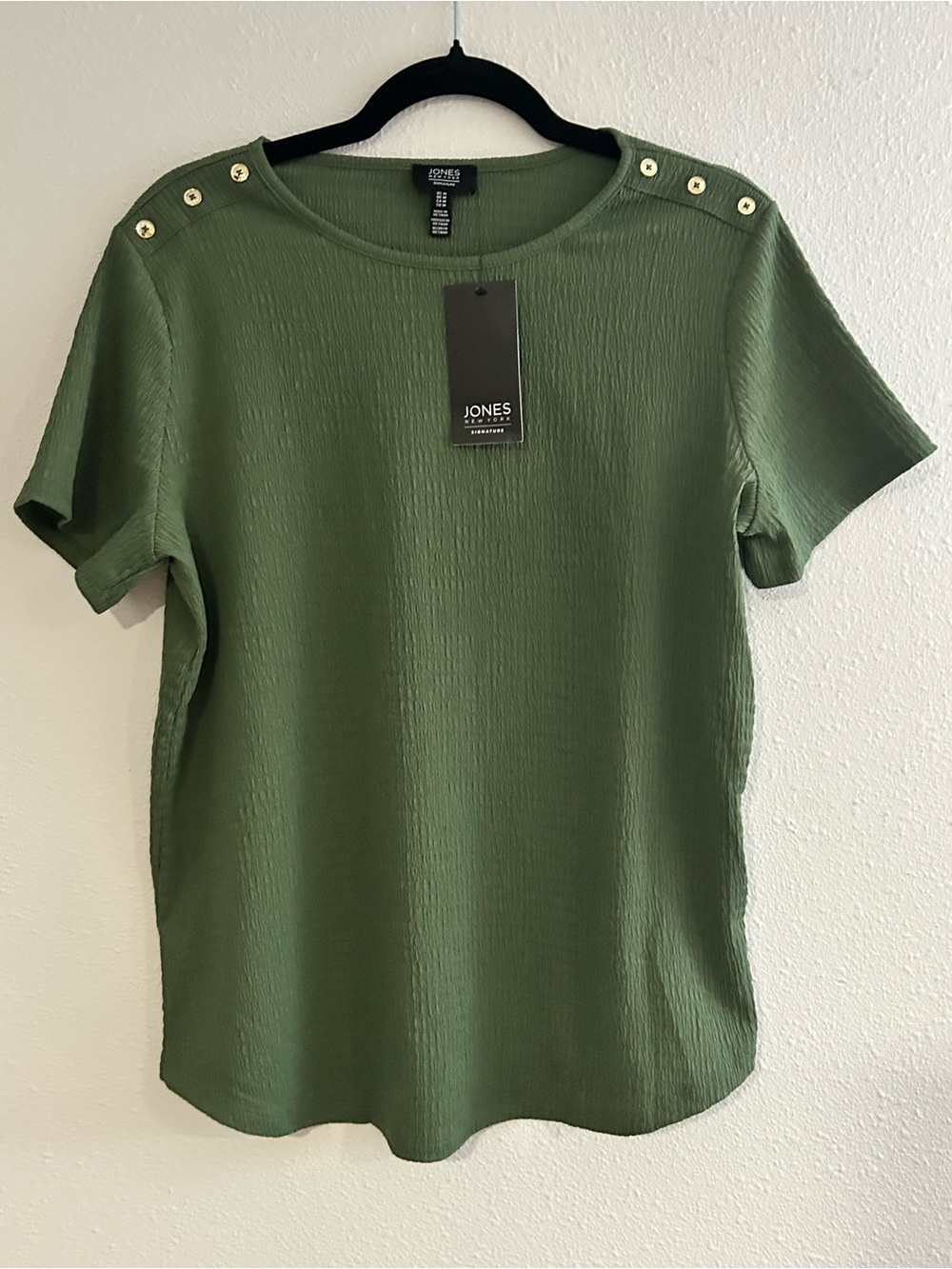 Jones New York Olive Green Short-Sleeve Button-Shoulder Top